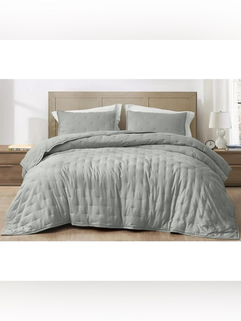 Light Gray Quilted king 3 piece quilt - Soft Bedspread
